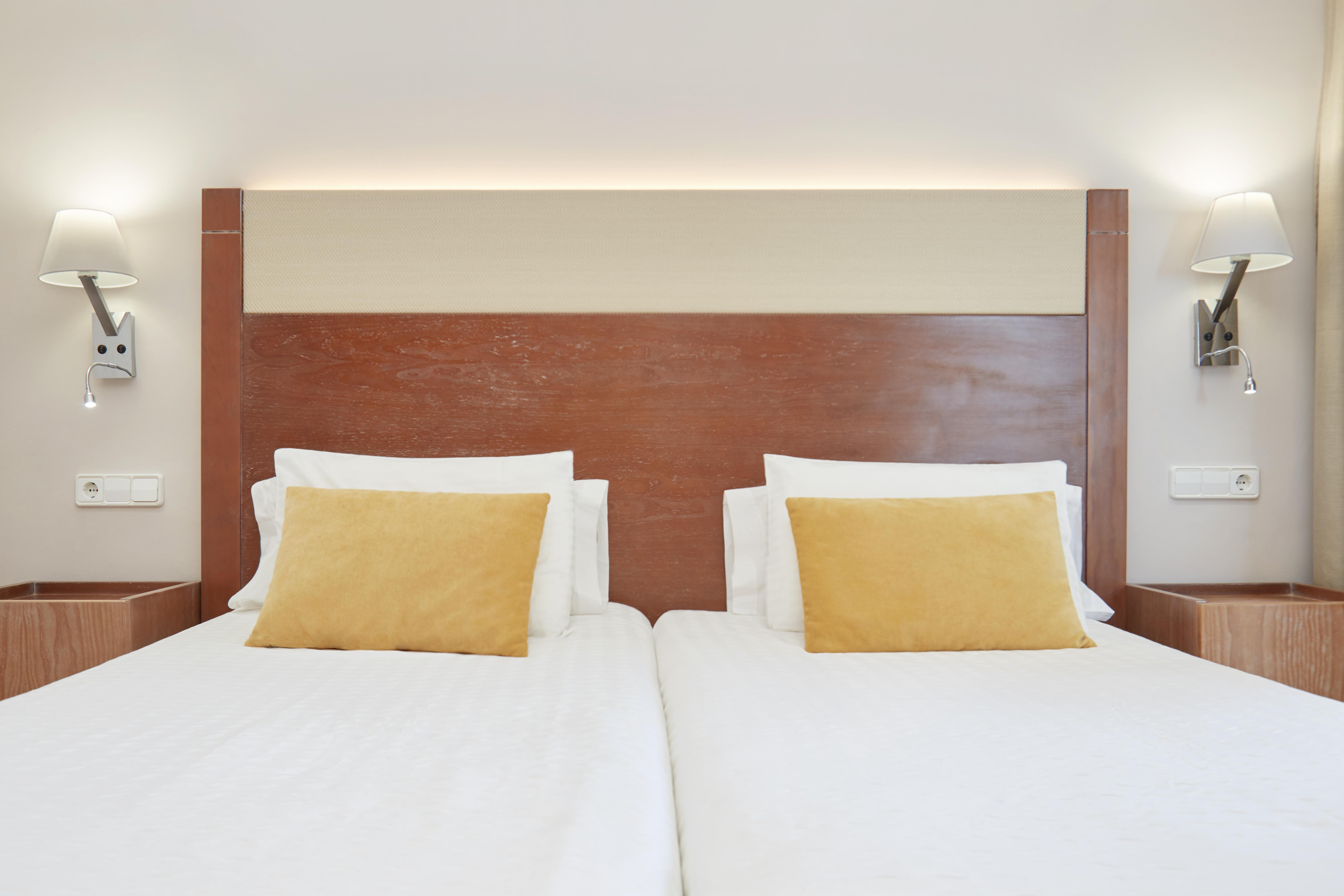 Universal Grand Leon & Spa Colonia de Sant Jordi ภายนอก รูปภาพ