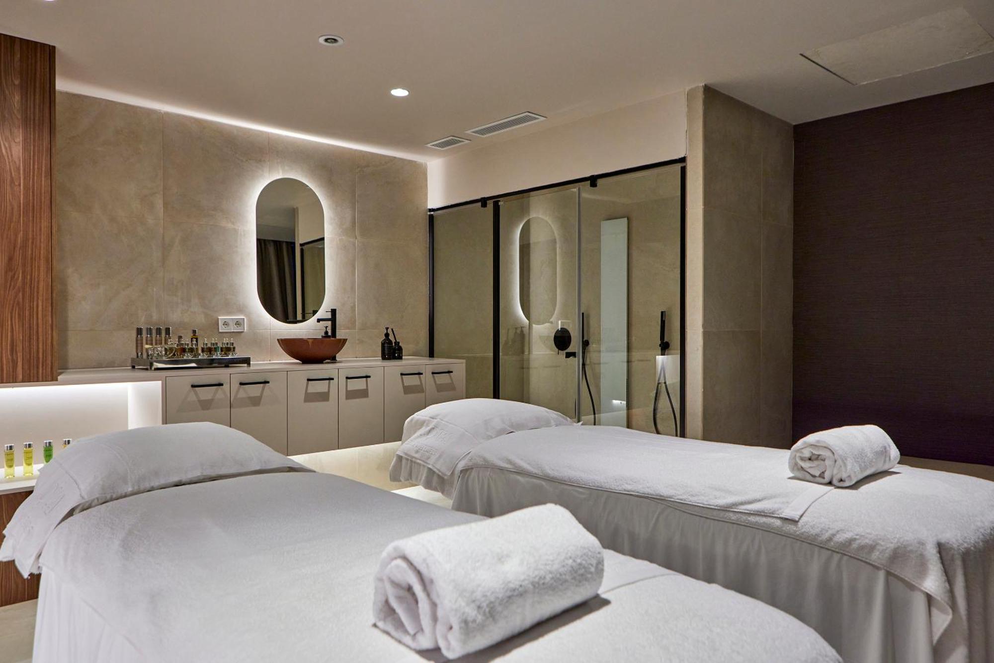 Universal Grand Leon & Spa Colonia de Sant Jordi ภายนอก รูปภาพ