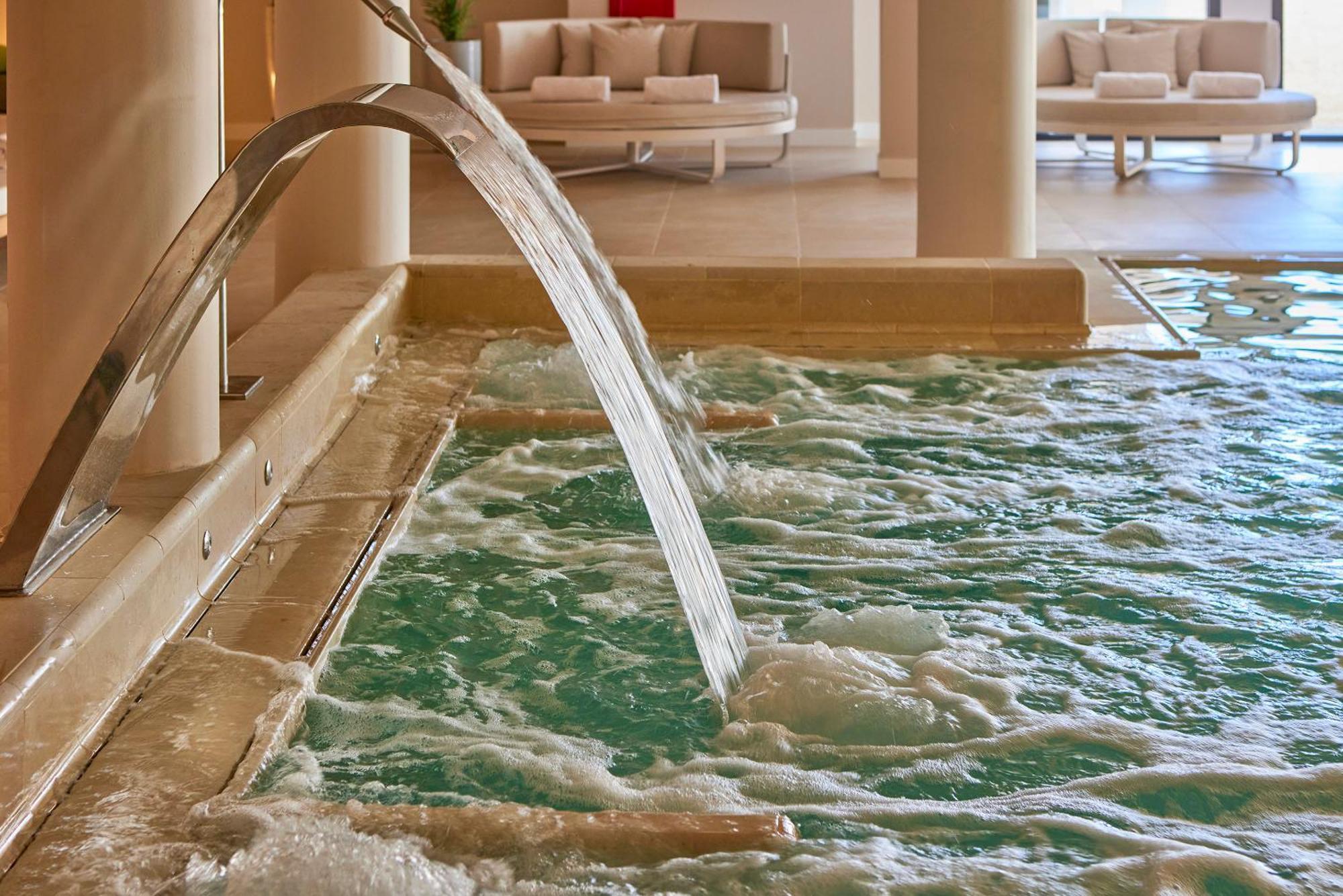 Universal Grand Leon & Spa Colonia de Sant Jordi ภายนอก รูปภาพ