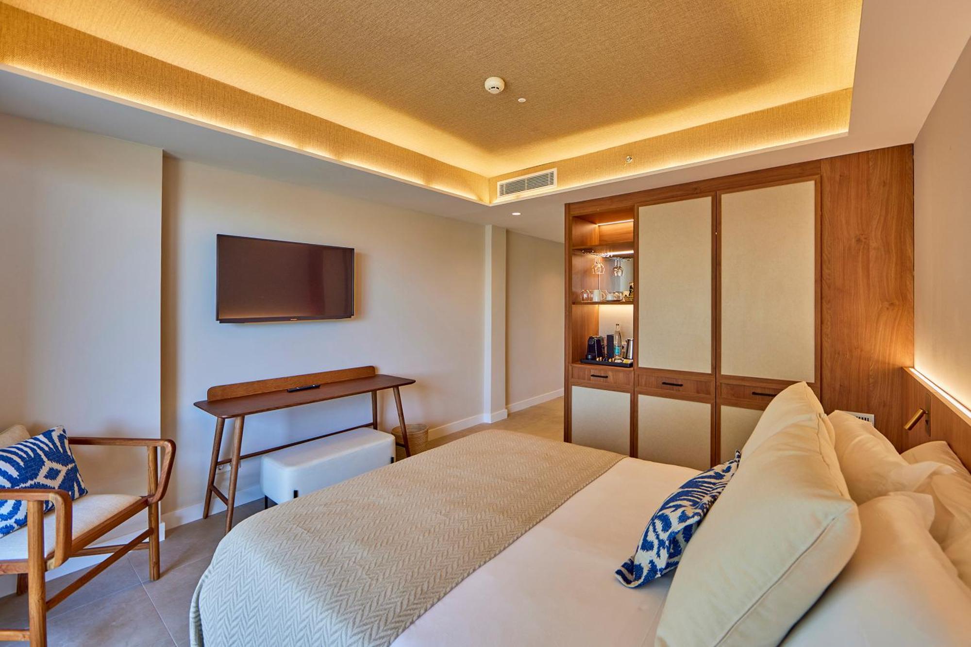 Universal Grand Leon & Spa Colonia de Sant Jordi ภายนอก รูปภาพ