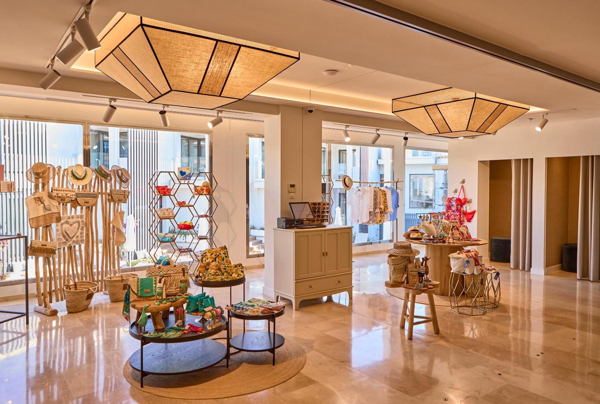 Universal Grand Leon & Spa Colonia de Sant Jordi ภายนอก รูปภาพ