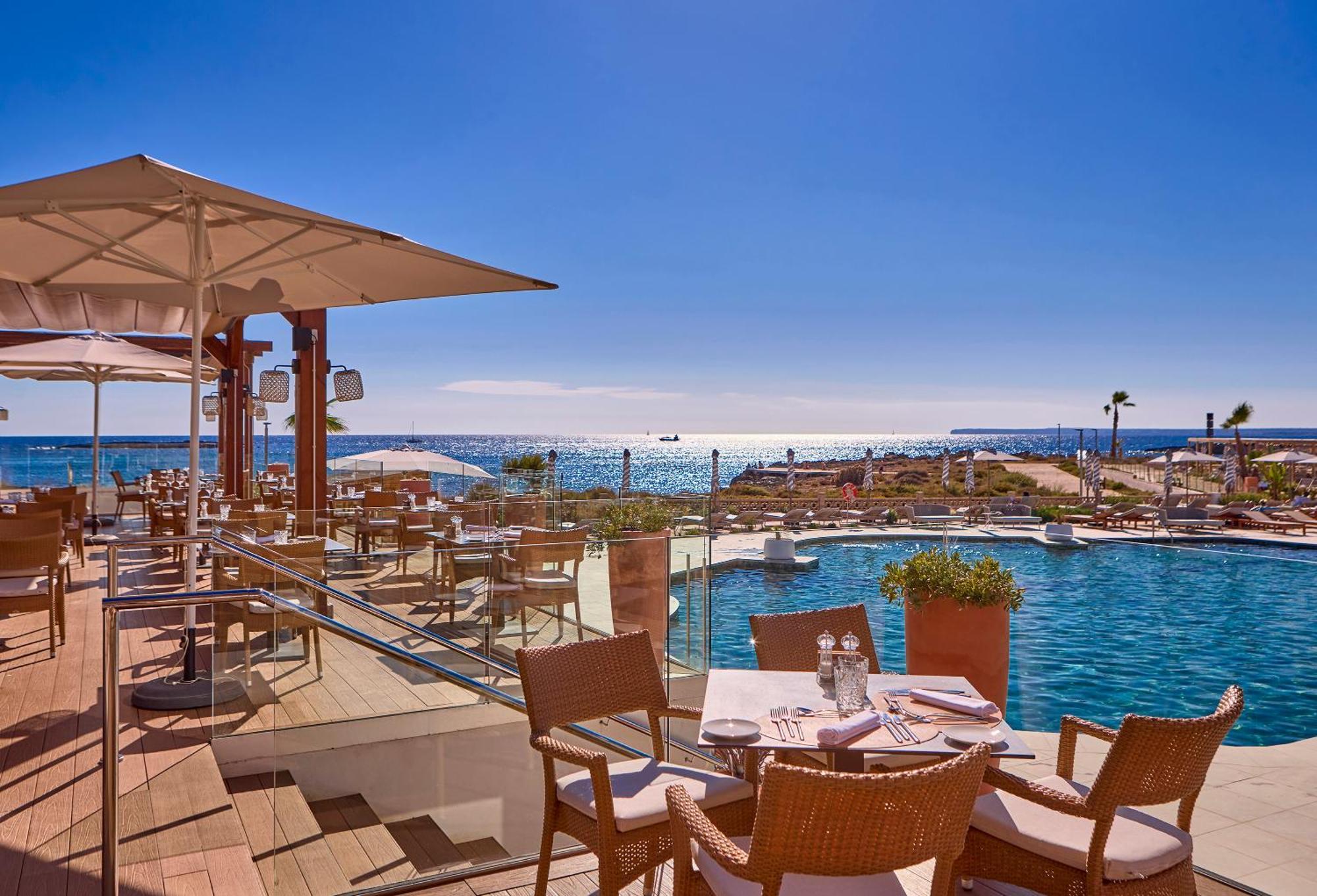 Universal Grand Leon & Spa Colonia de Sant Jordi ภายนอก รูปภาพ