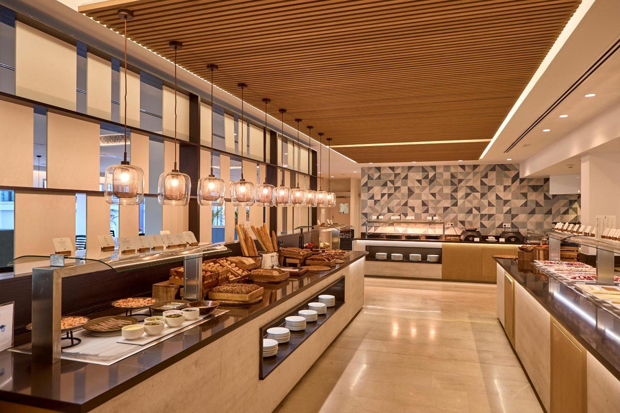 Universal Grand Leon & Spa Colonia de Sant Jordi ภายนอก รูปภาพ